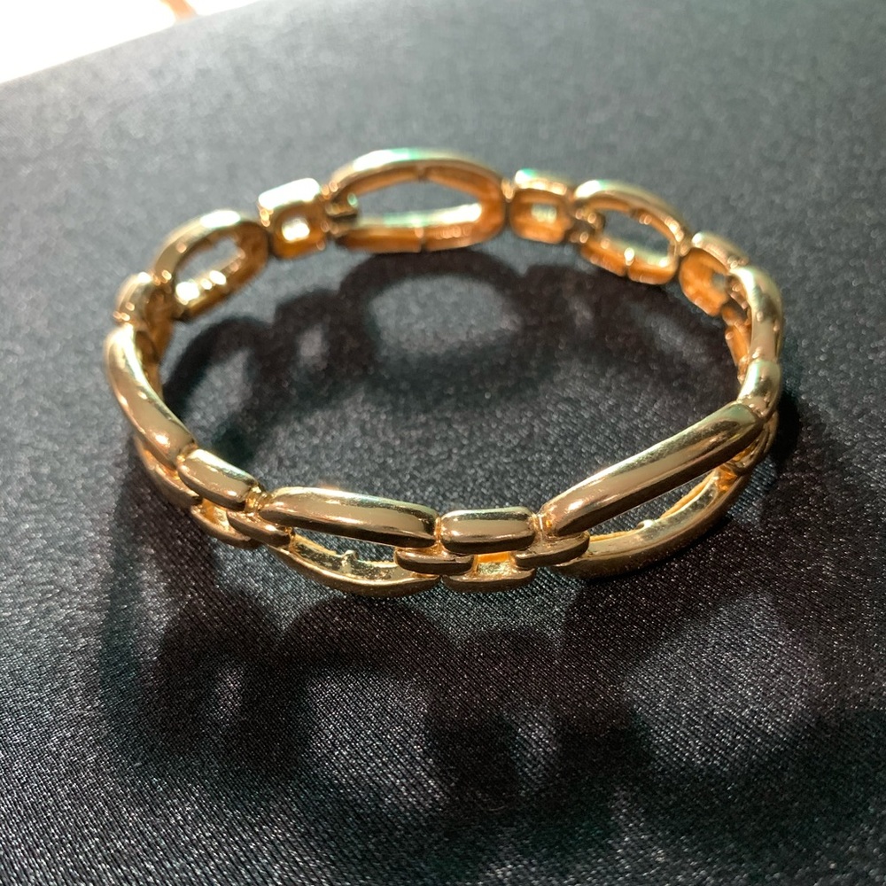 Gold bracelet